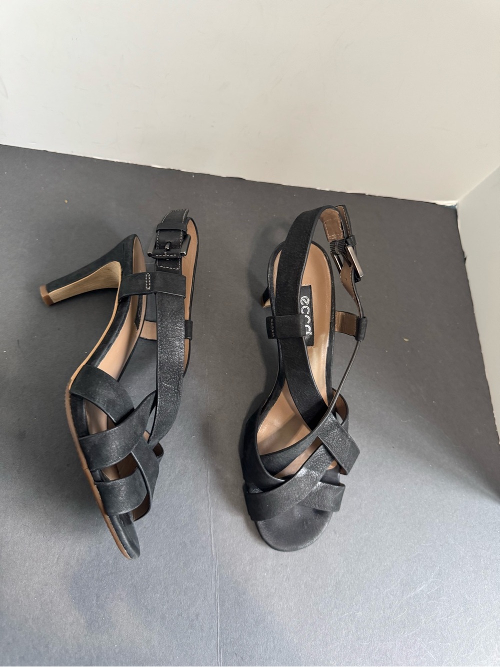 Ecco Black Leather Strappy Heeled Sandals. EU 37 - Picture 5 of 11